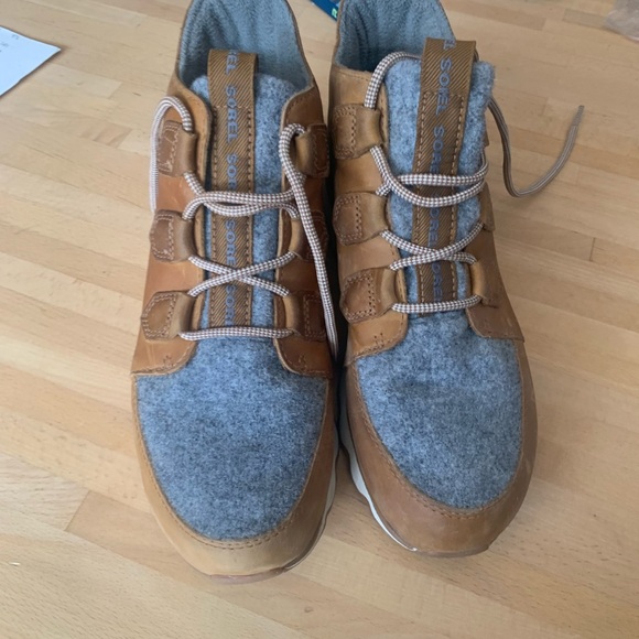 Sorel camel colored boots- worn ONCE. Excellent condition. - Picture 7 of 8